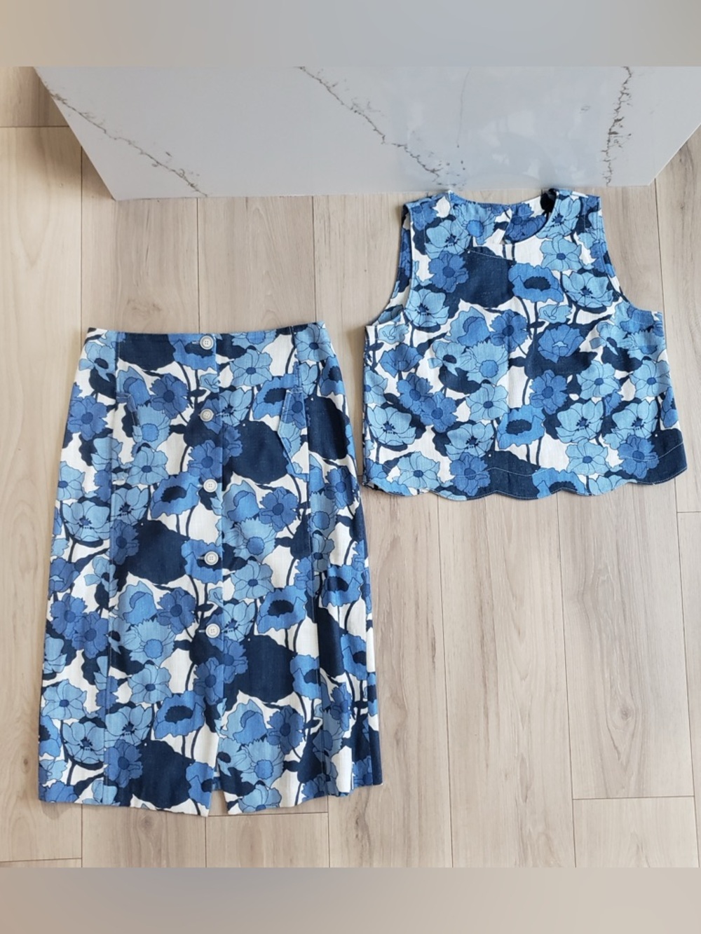 Tara Jarmon Paris Skirt Suit Womens 4 Blue Floral Two-Piece Set Kentucky Derby